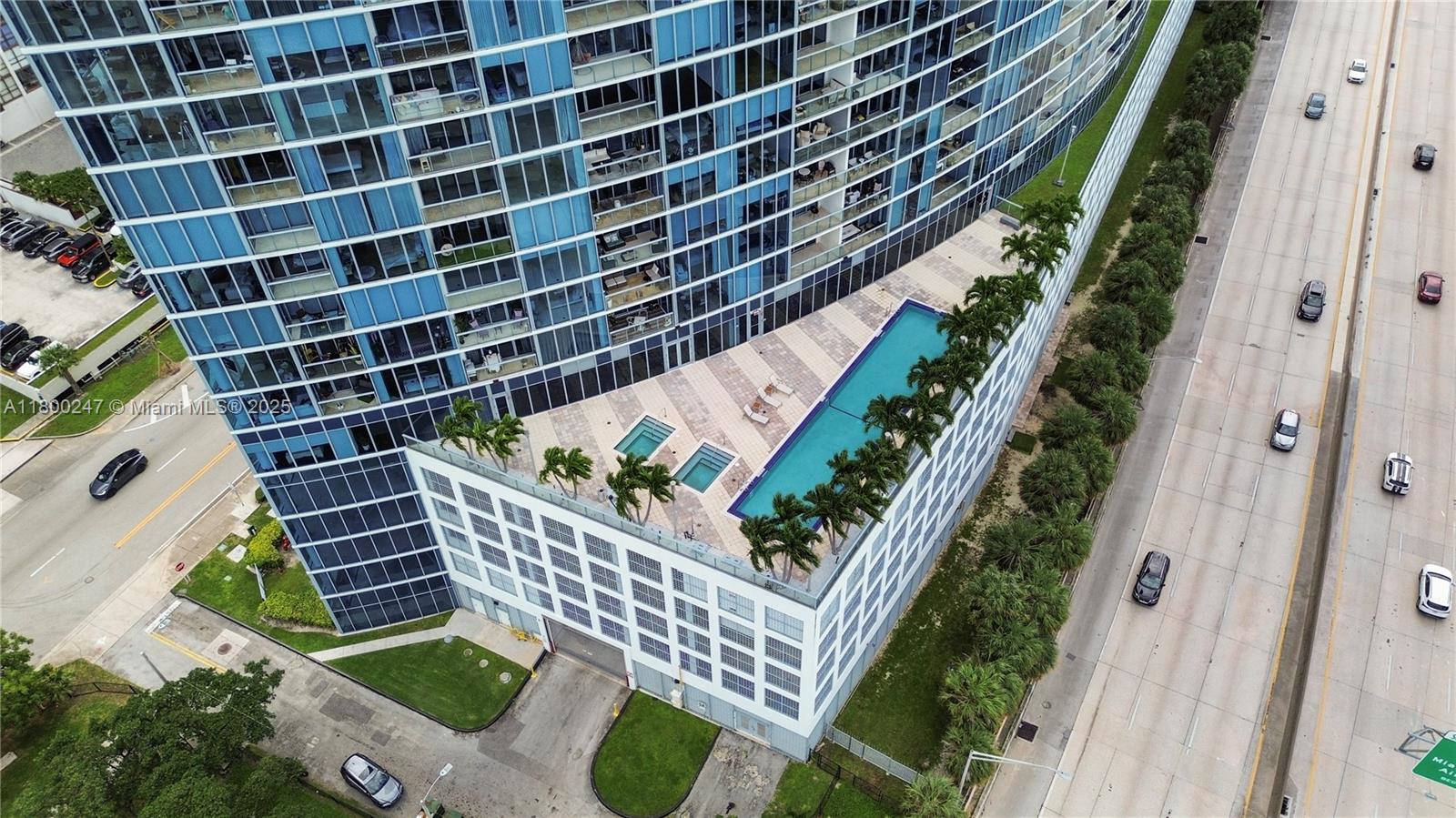 601 NE 36th # 3511