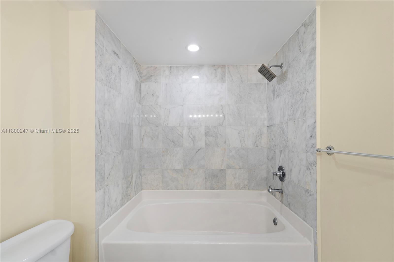 601 NE 36th # 3511