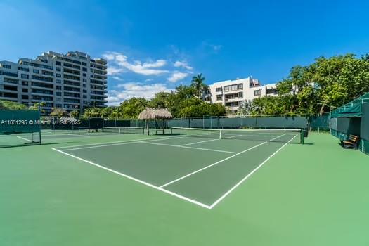 151 Crandon Blvd # 525