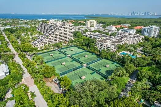 151 Crandon Blvd # 525