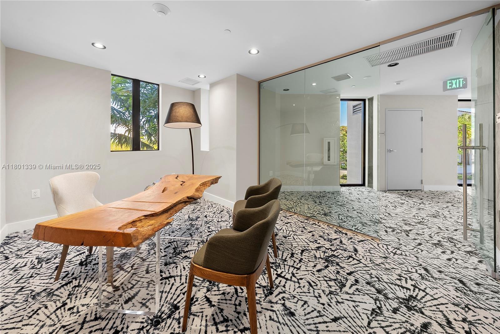 701 Valencia Ave # 401