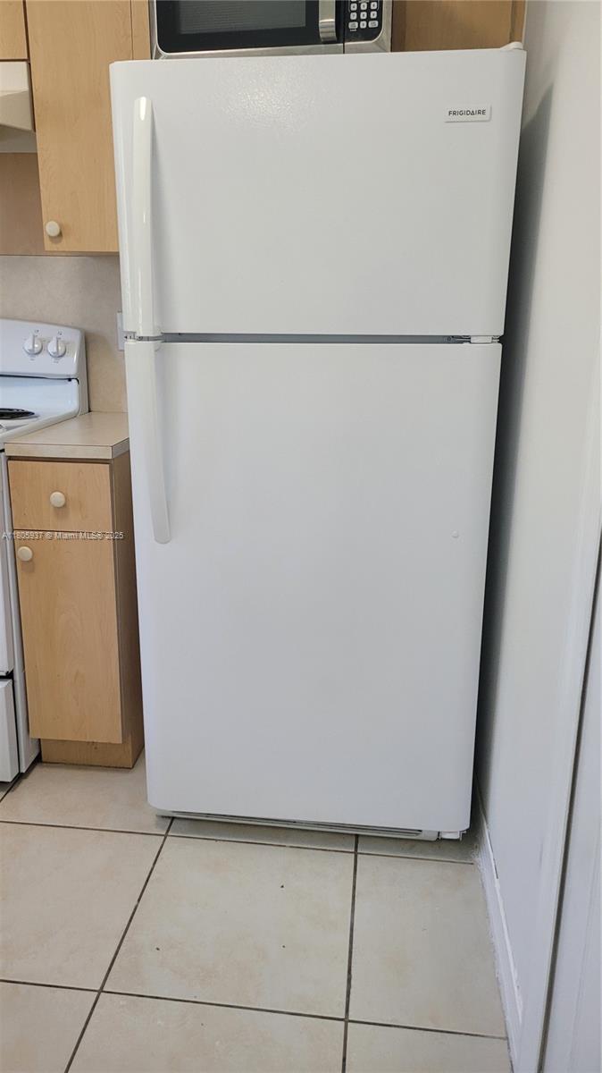 2921 SE 13th Ave # 48 Unit: 106-48