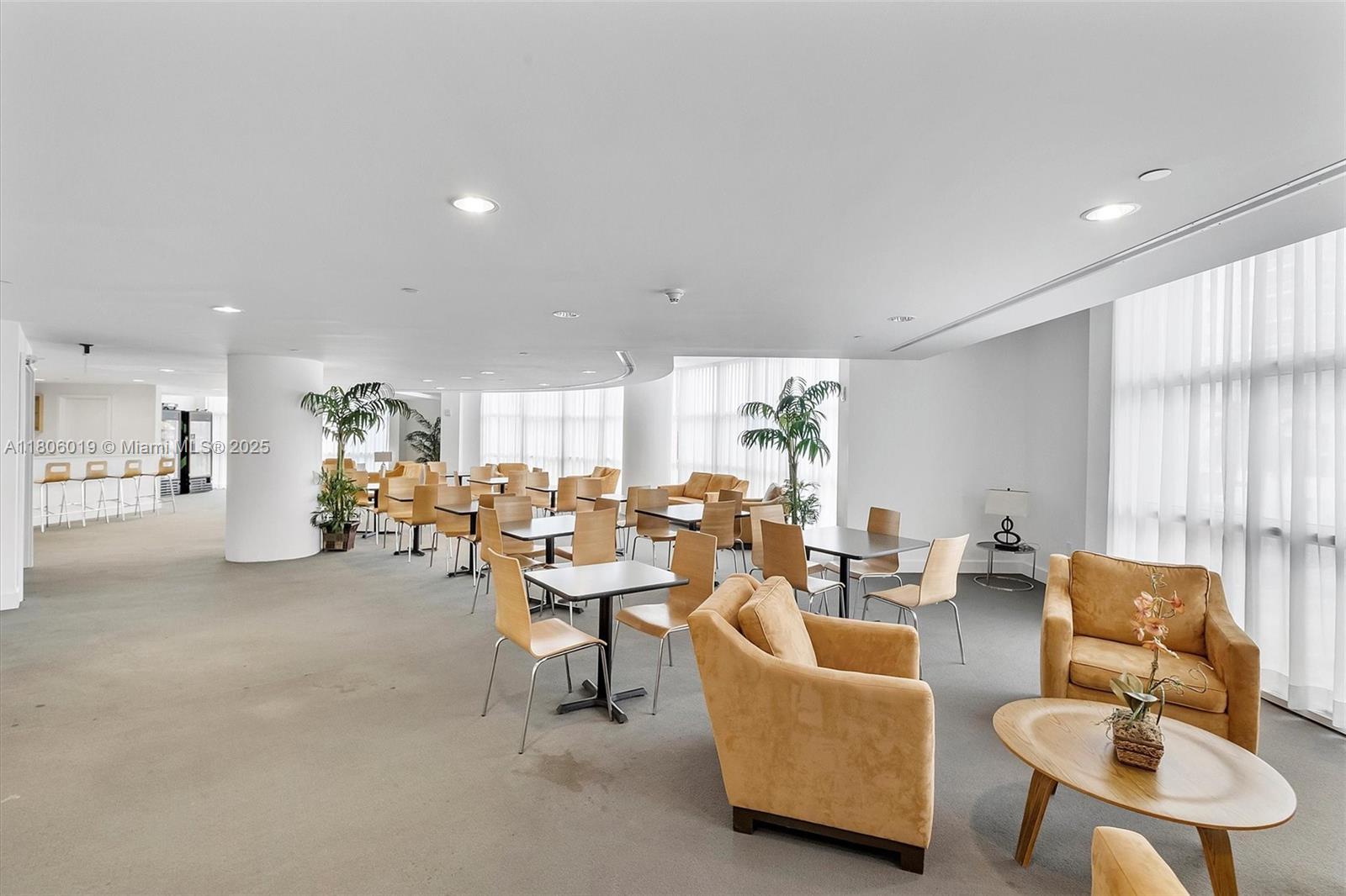 350 NE 24th St # 714