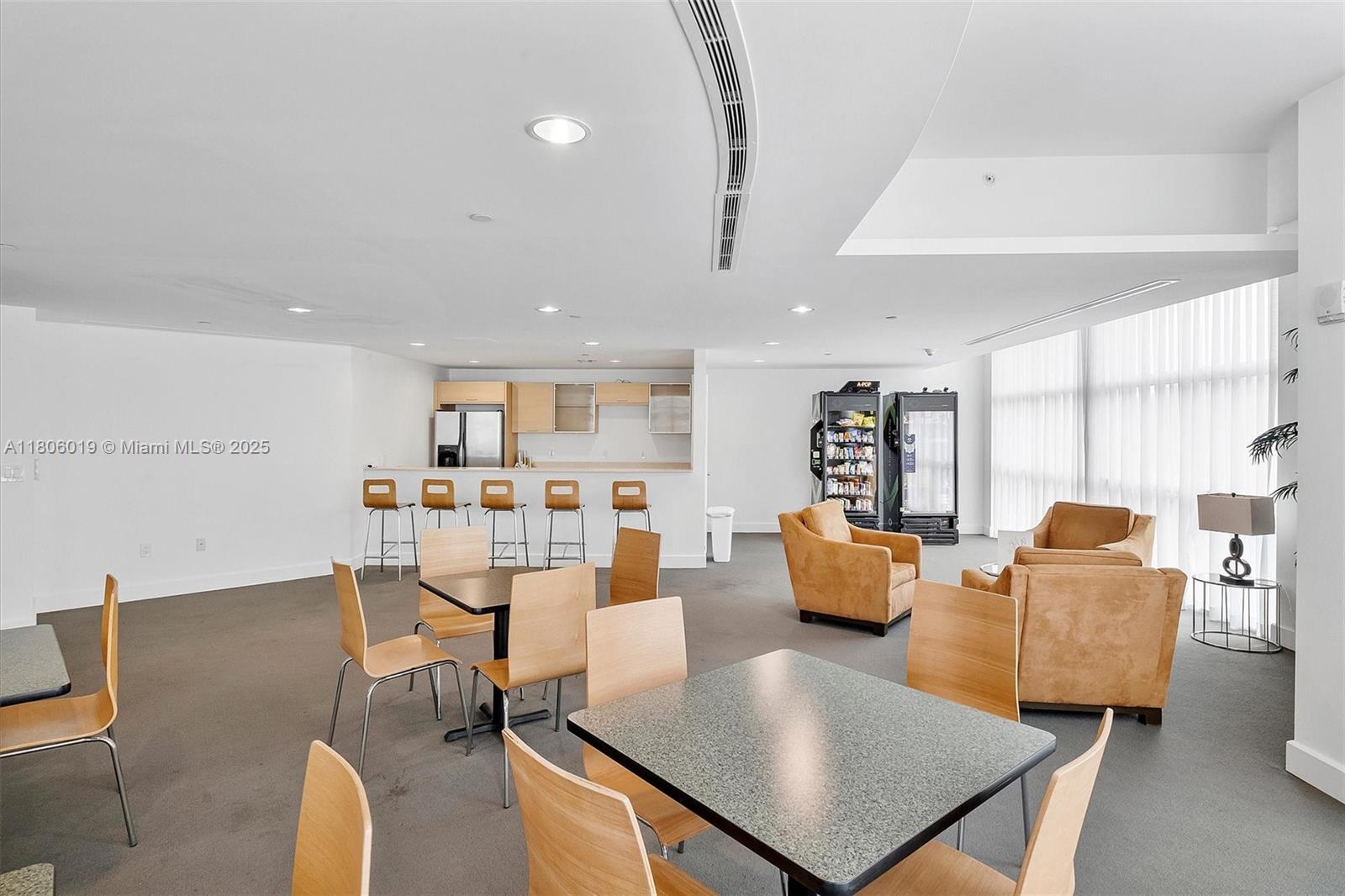 350 NE 24th St # 714