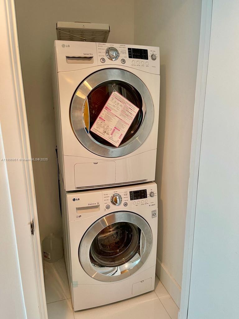 6801 Collins Ave # C1115