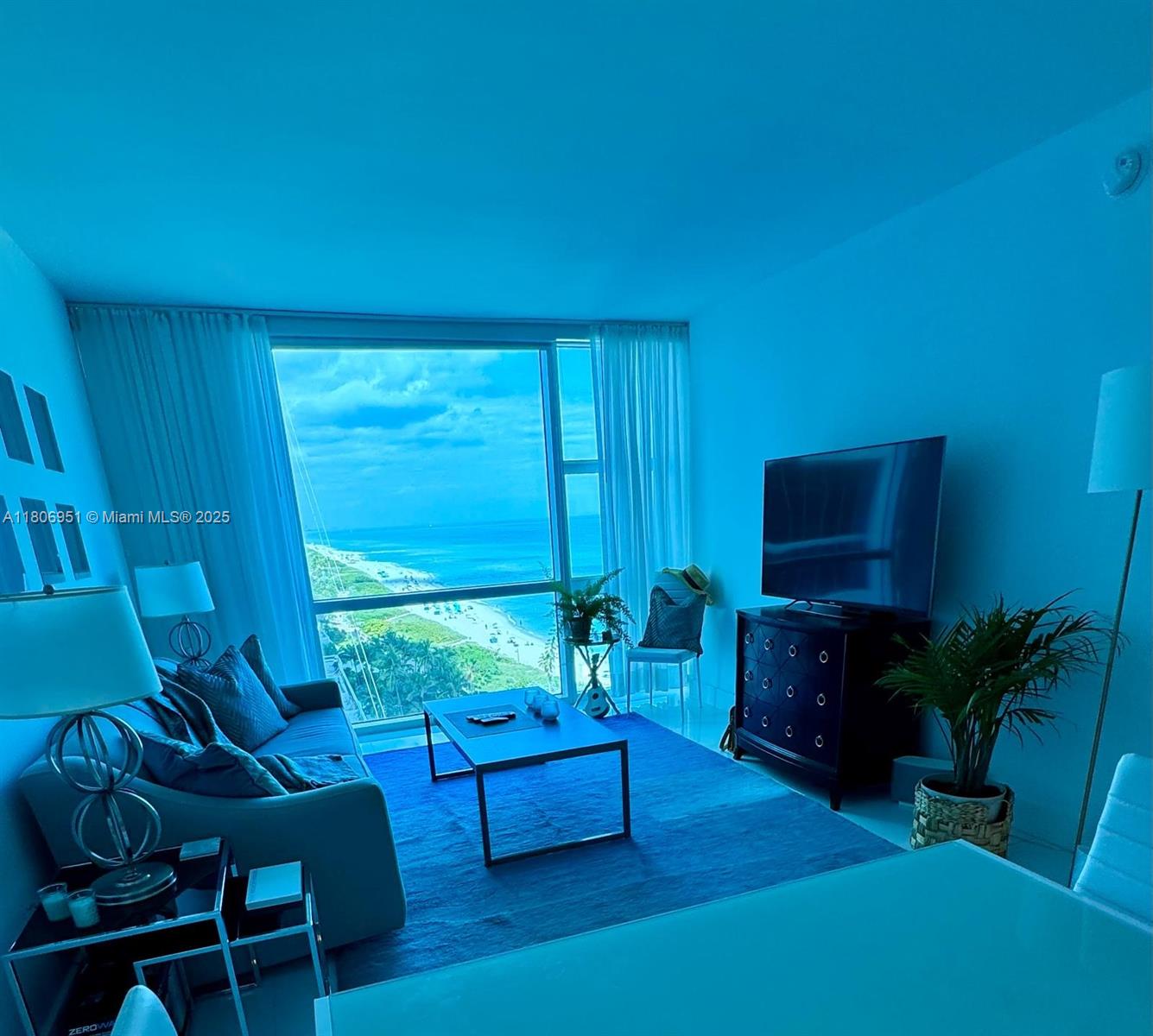 6801 Collins Ave # C1115