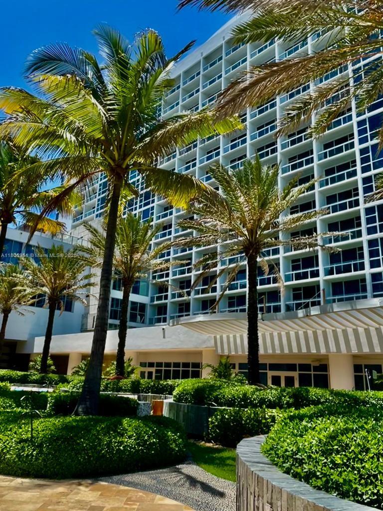 6801 Collins Ave # C1115