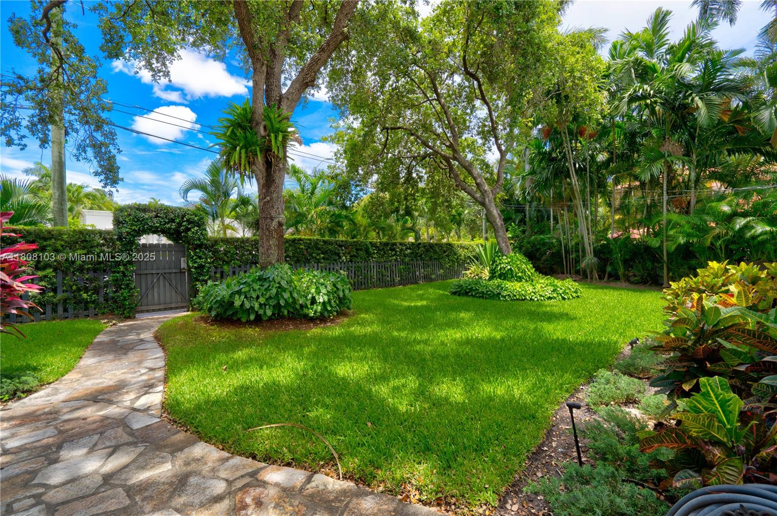228 SW 31st Rd