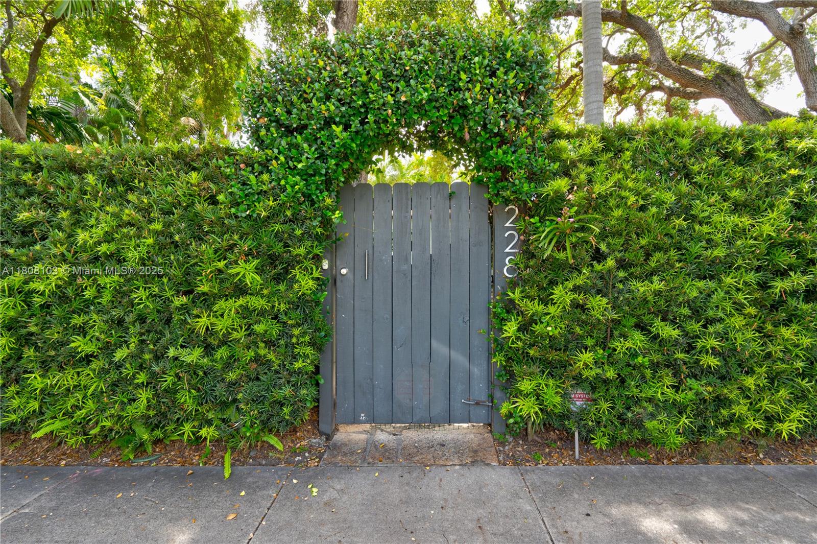 228 SW 31st Rd
