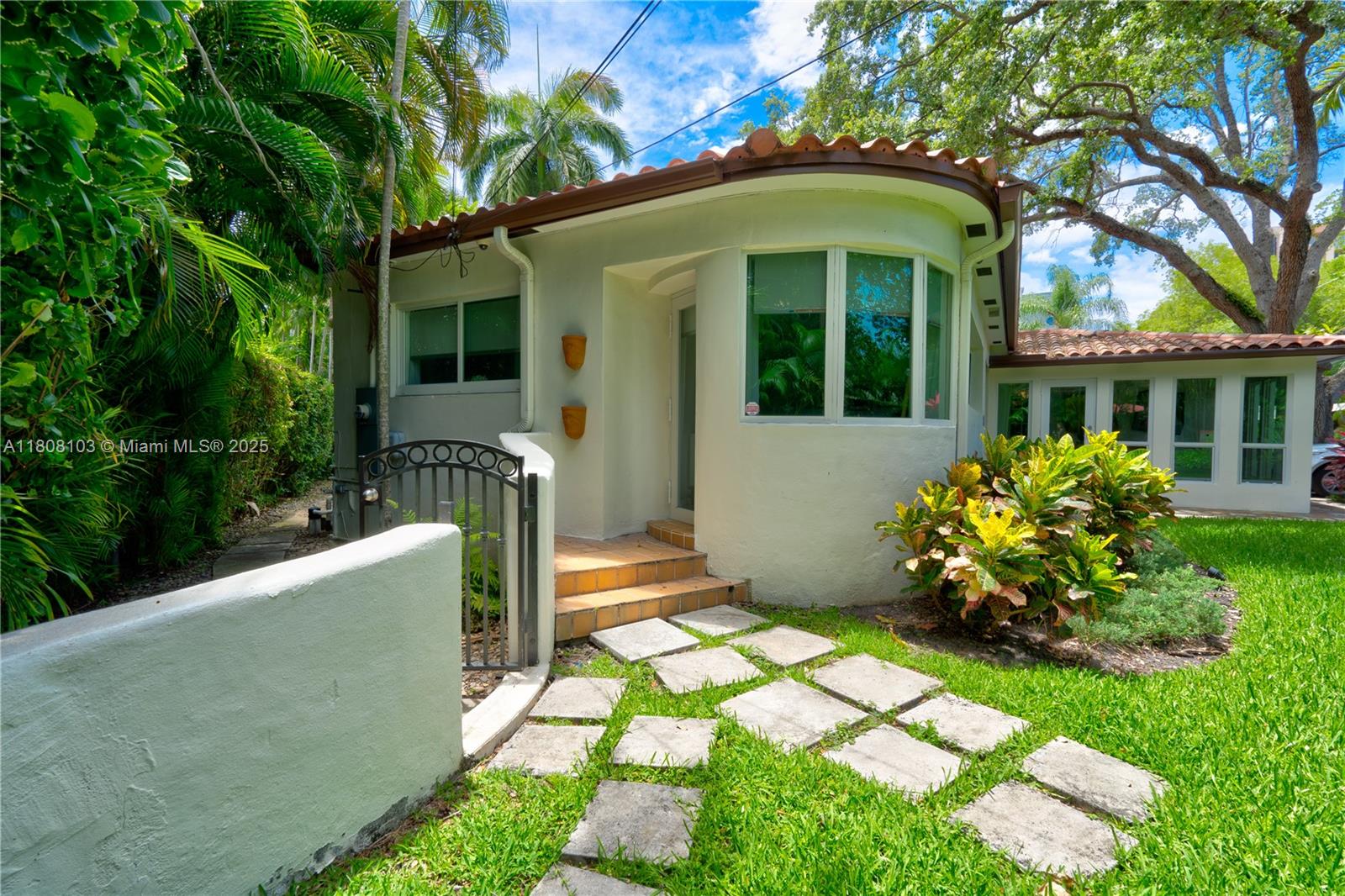 228 SW 31st Rd