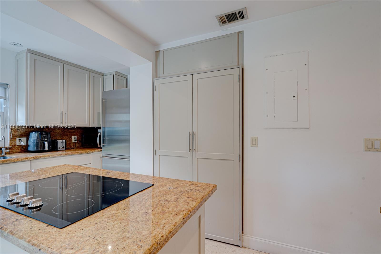 228 SW 31st Rd