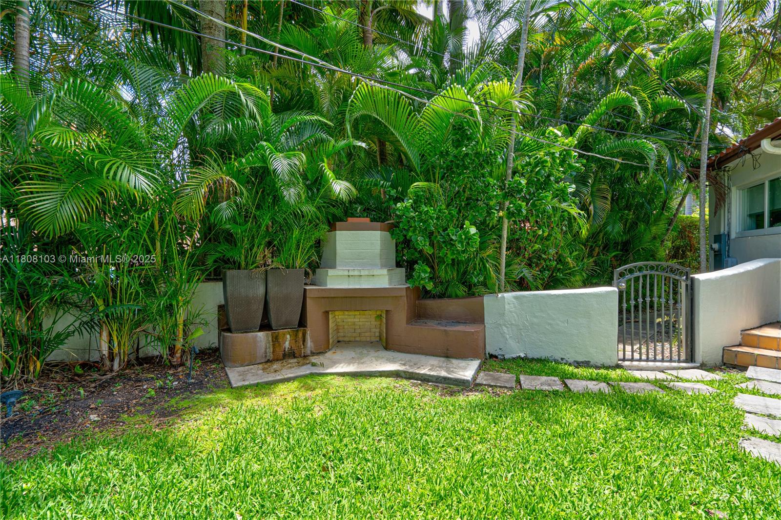 228 SW 31st Rd