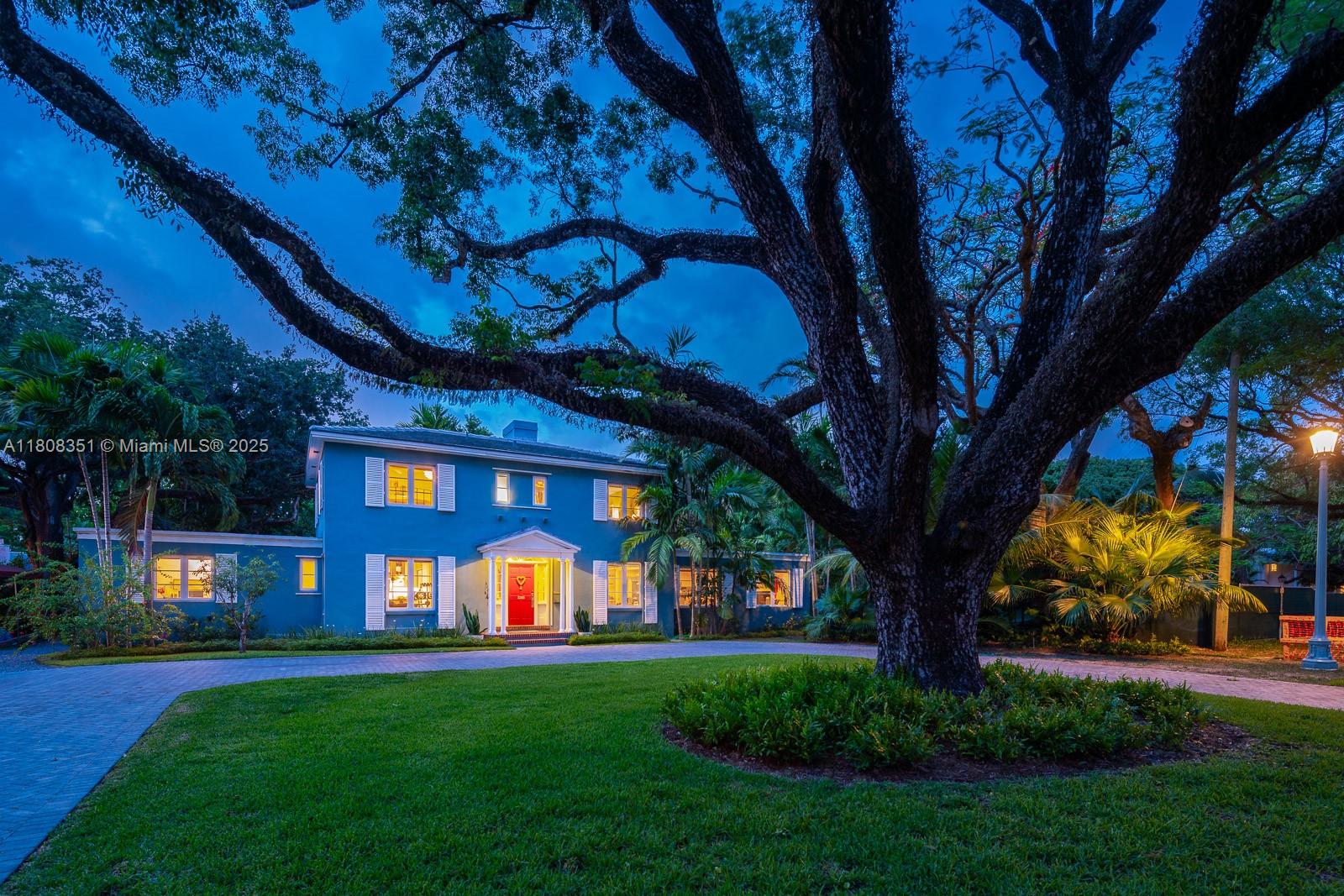 3245 Riviera Dr