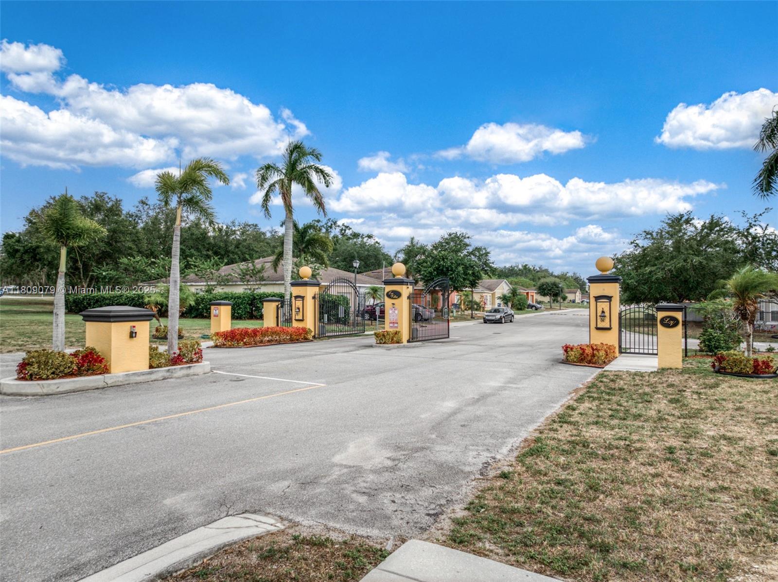 703 Salamanca Ct