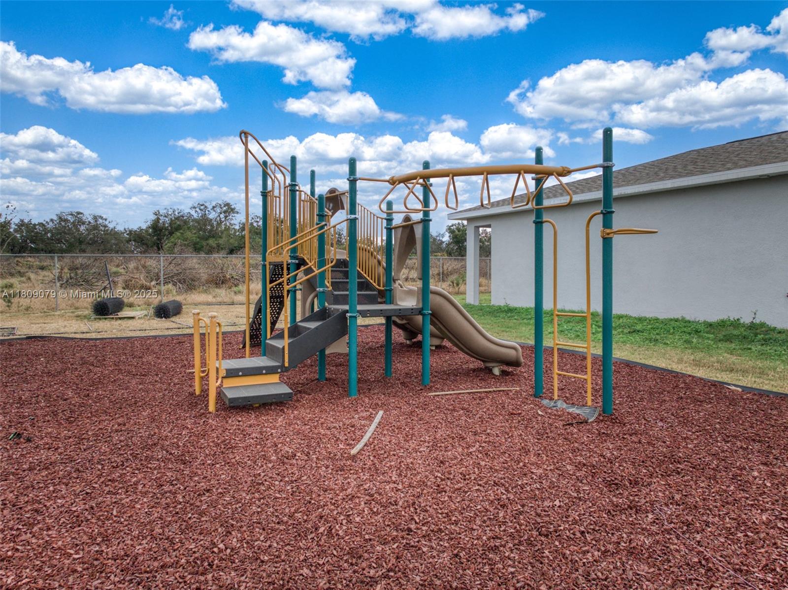 703 Salamanca Ct