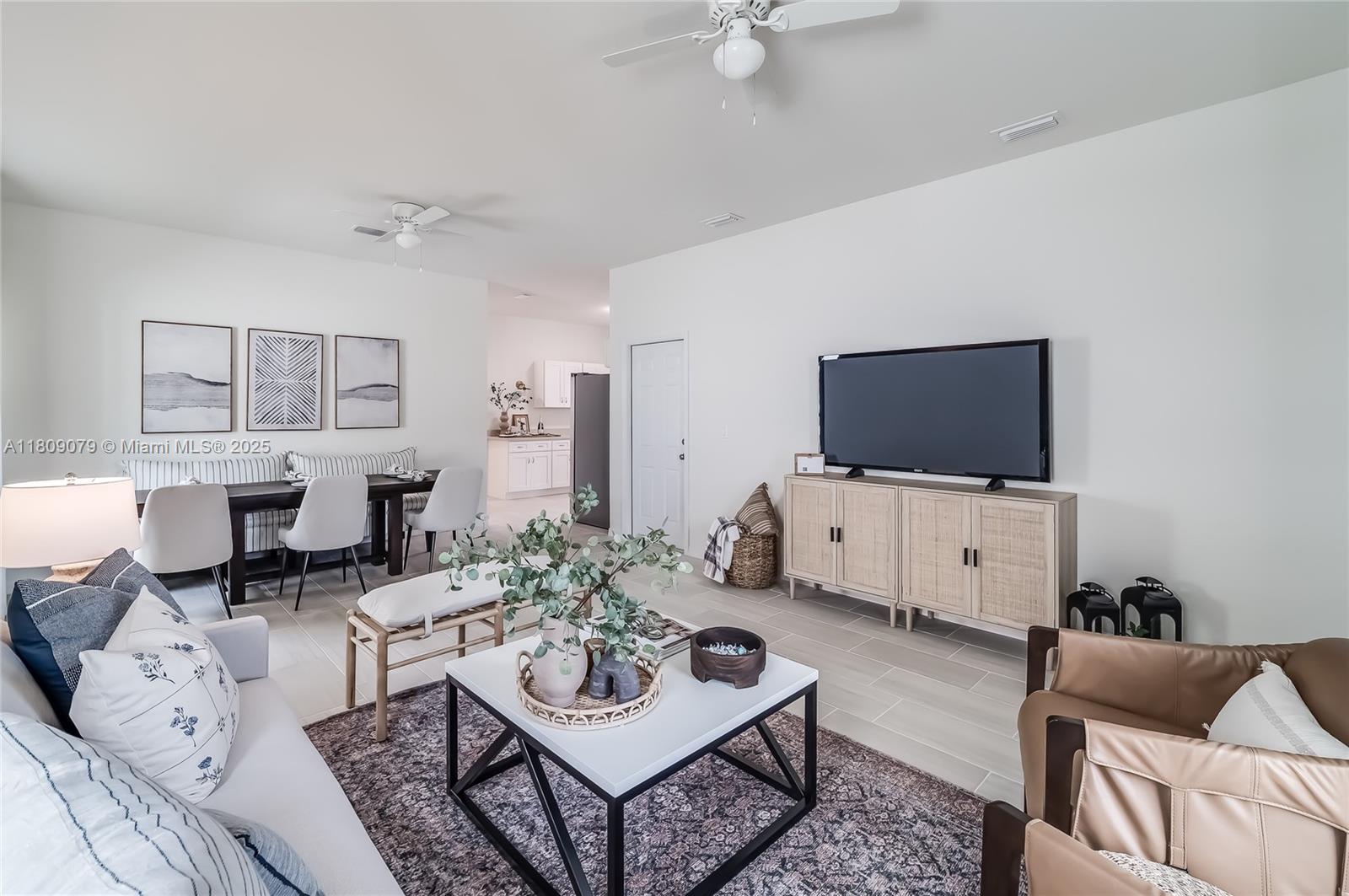 703 Salamanca Ct