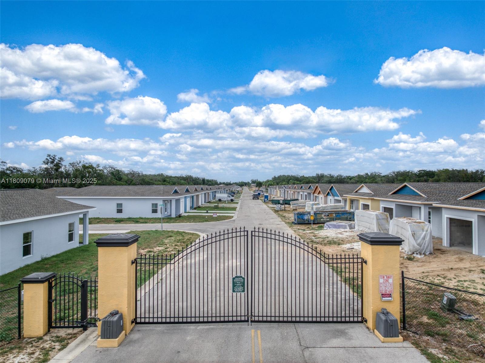 703 Salamanca Ct