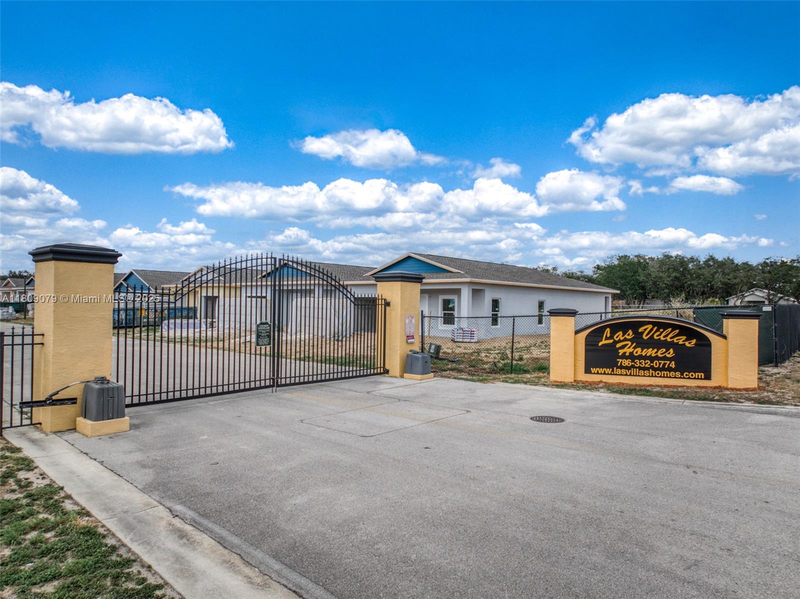 703 Salamanca Ct
