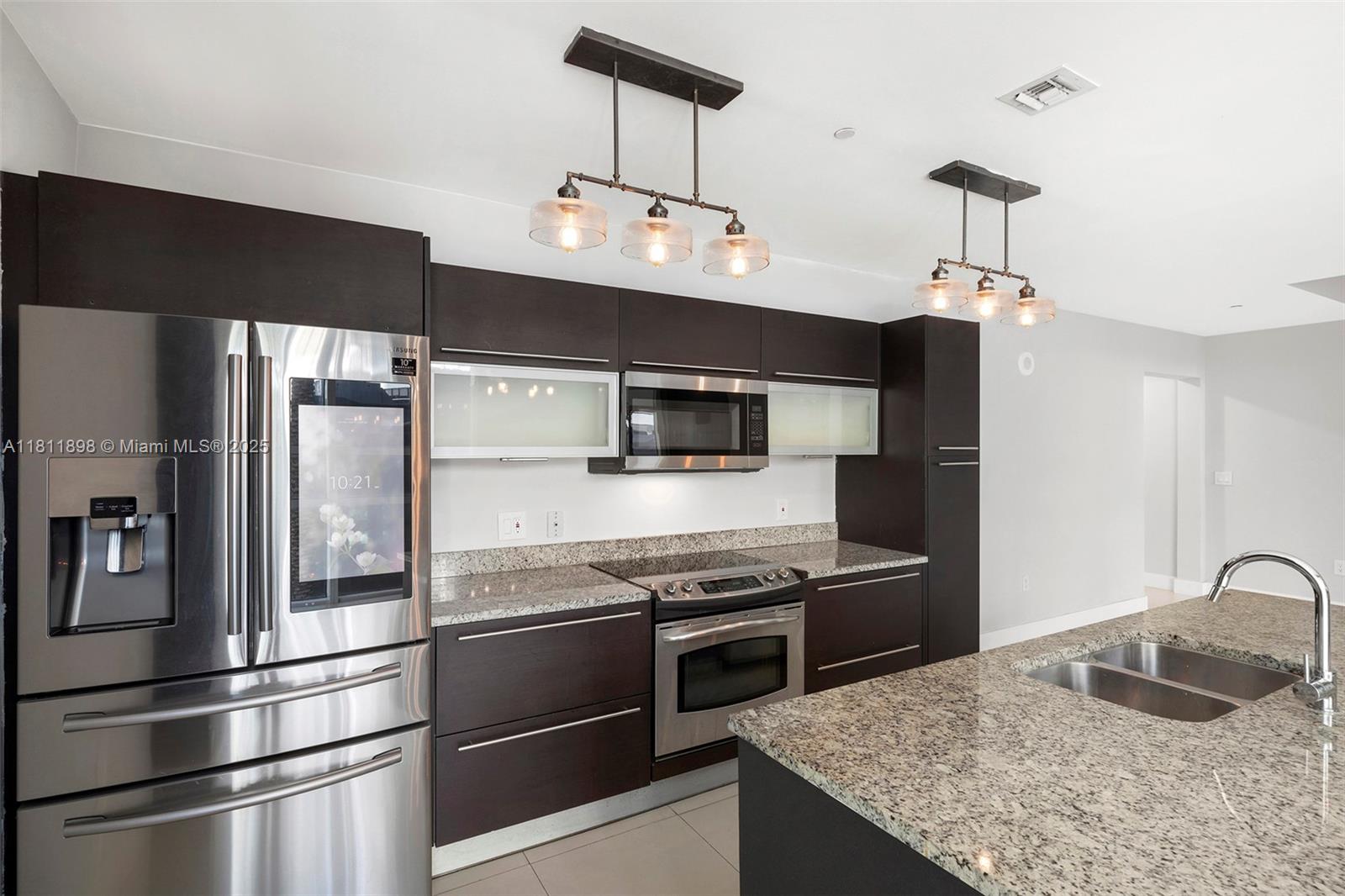 950 Brickell Bay Dr # 200