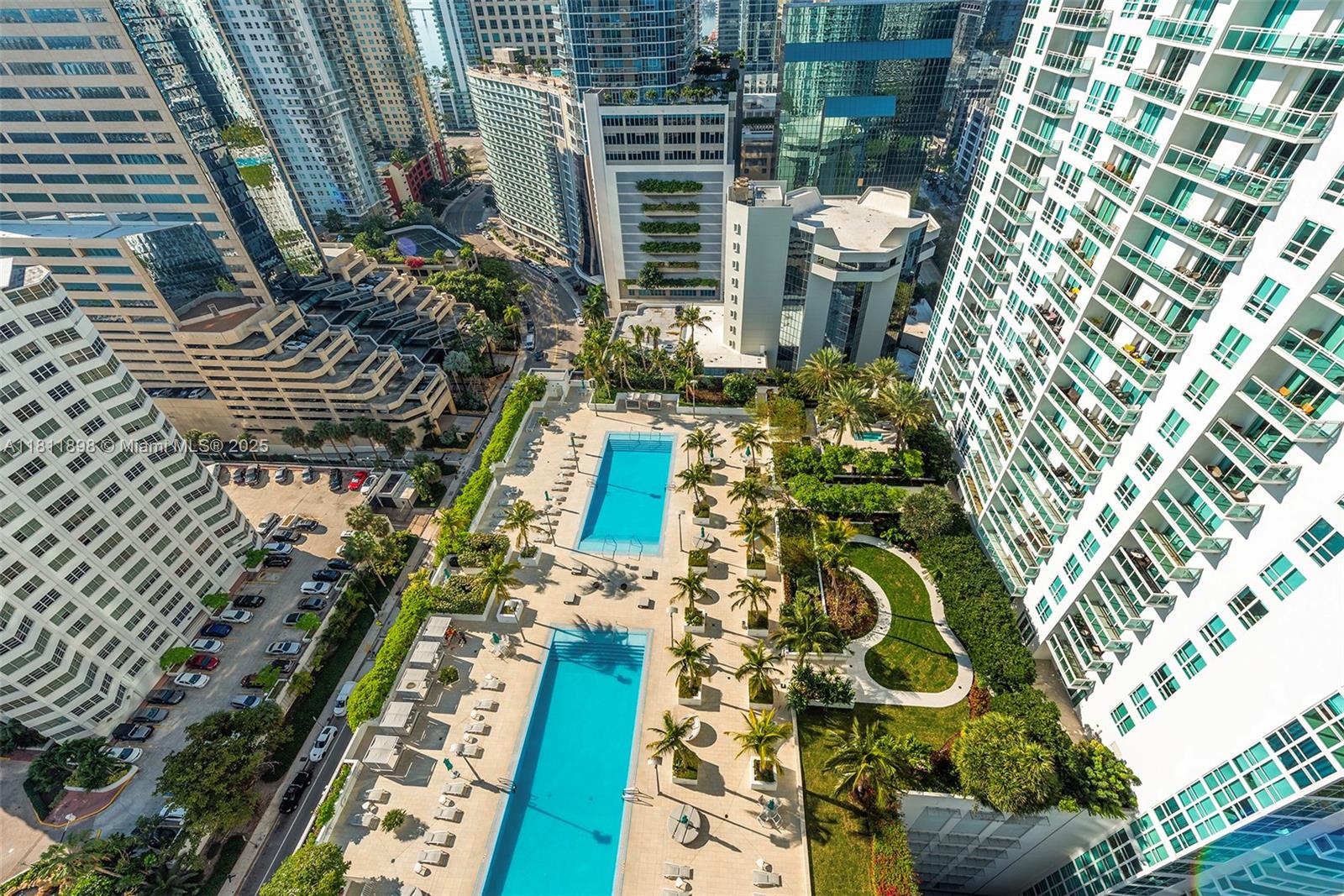 950 Brickell Bay Dr # 200