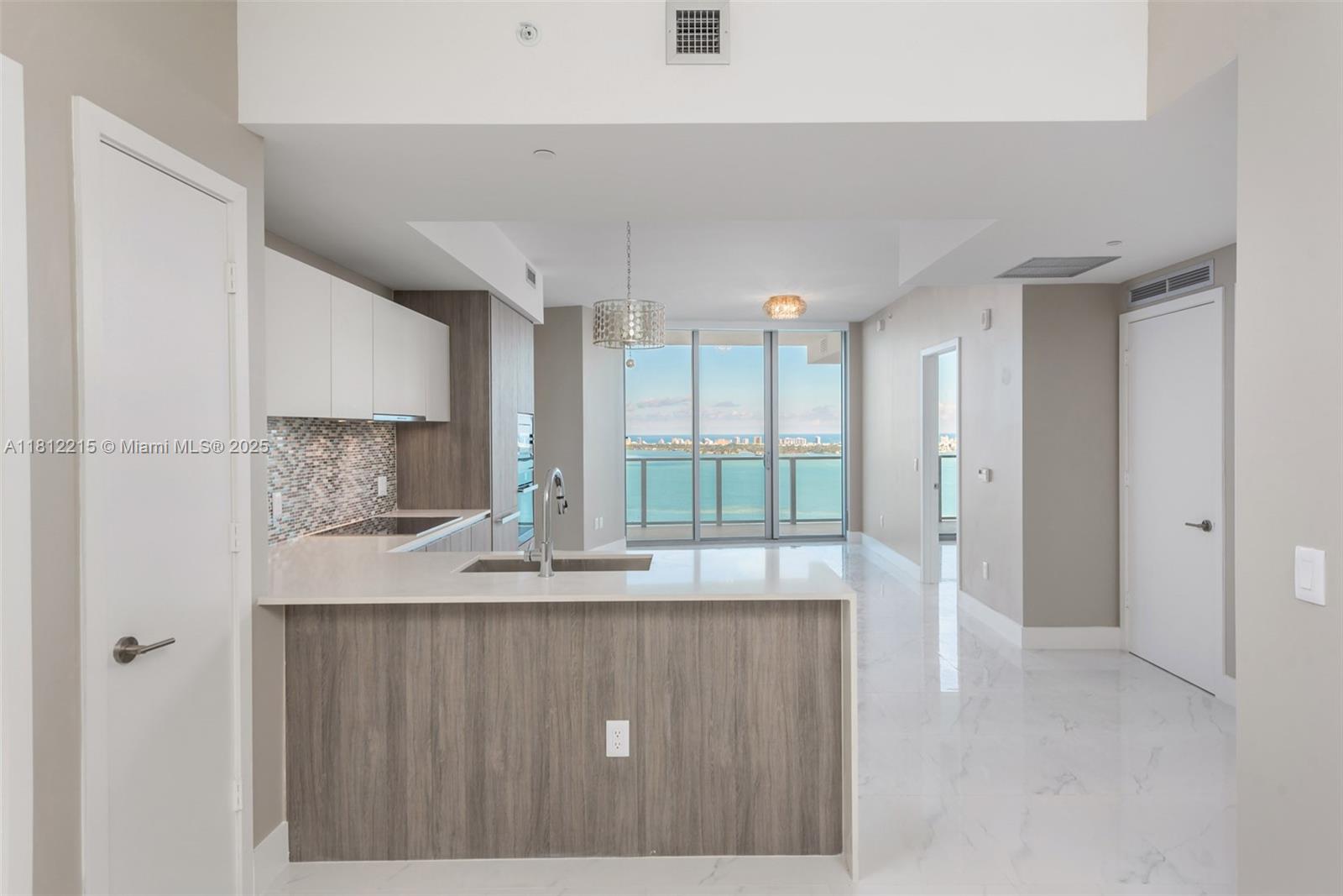 2900 NE 7th Ave # 3903