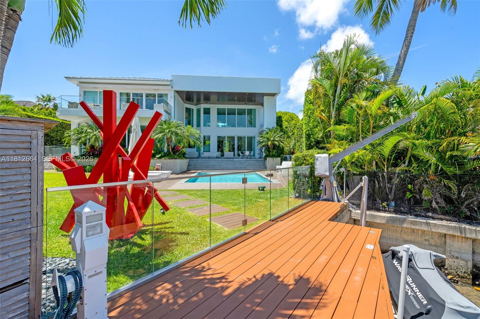 420 Island Dr