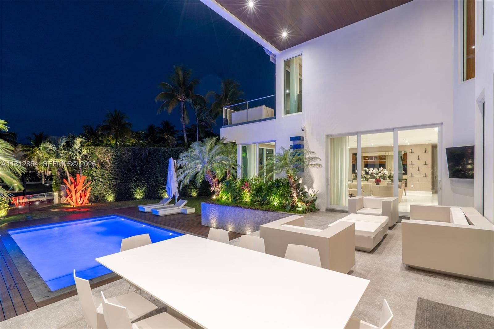 420 Island Dr