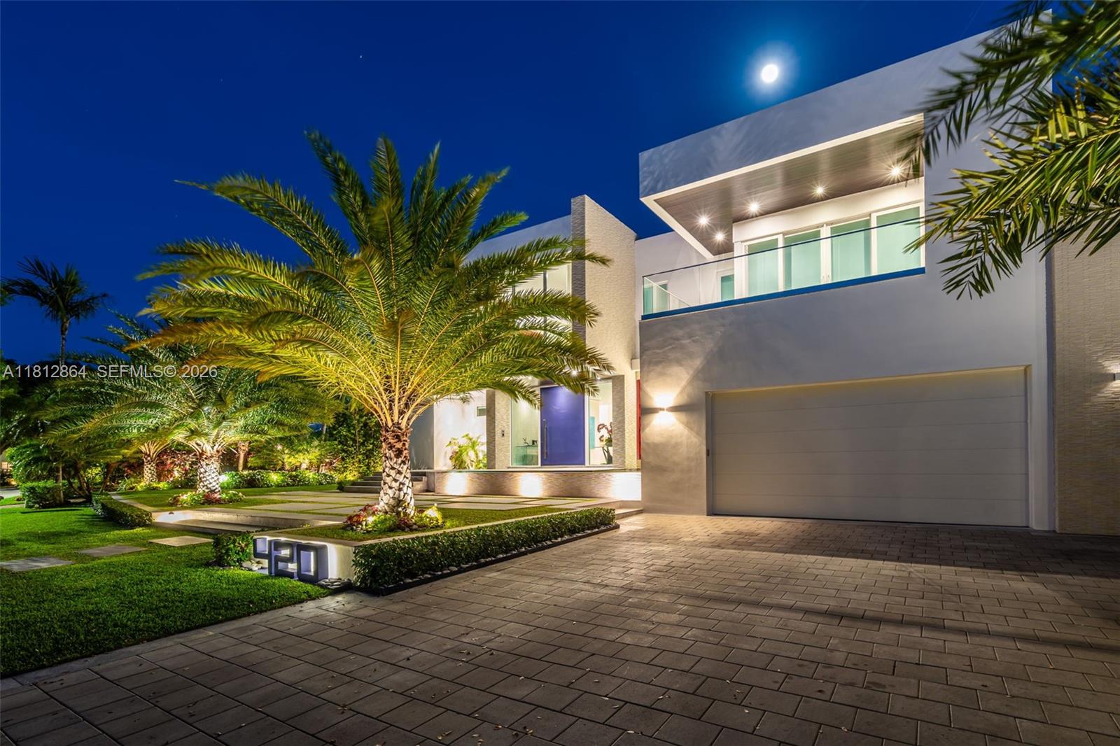 420 Island Dr