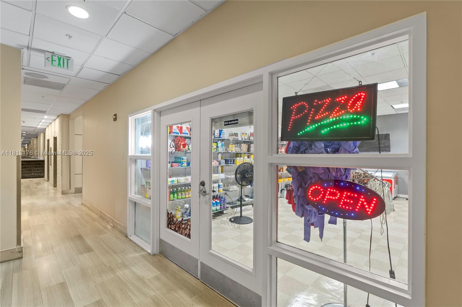 19390 Collins Ave # 502