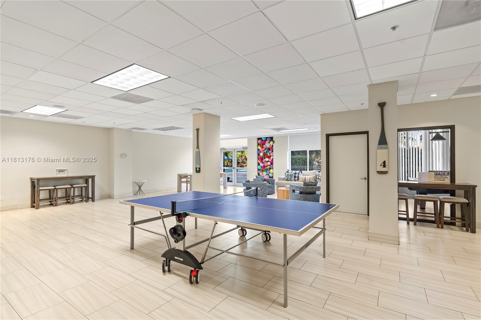 19390 Collins Ave # 502