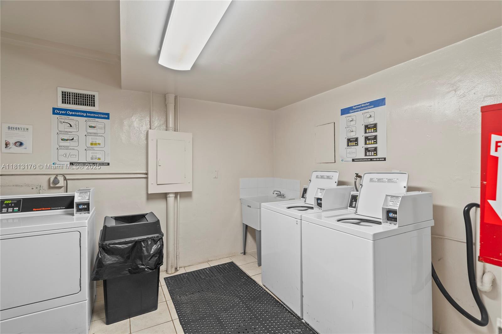 19390 Collins Ave # 502