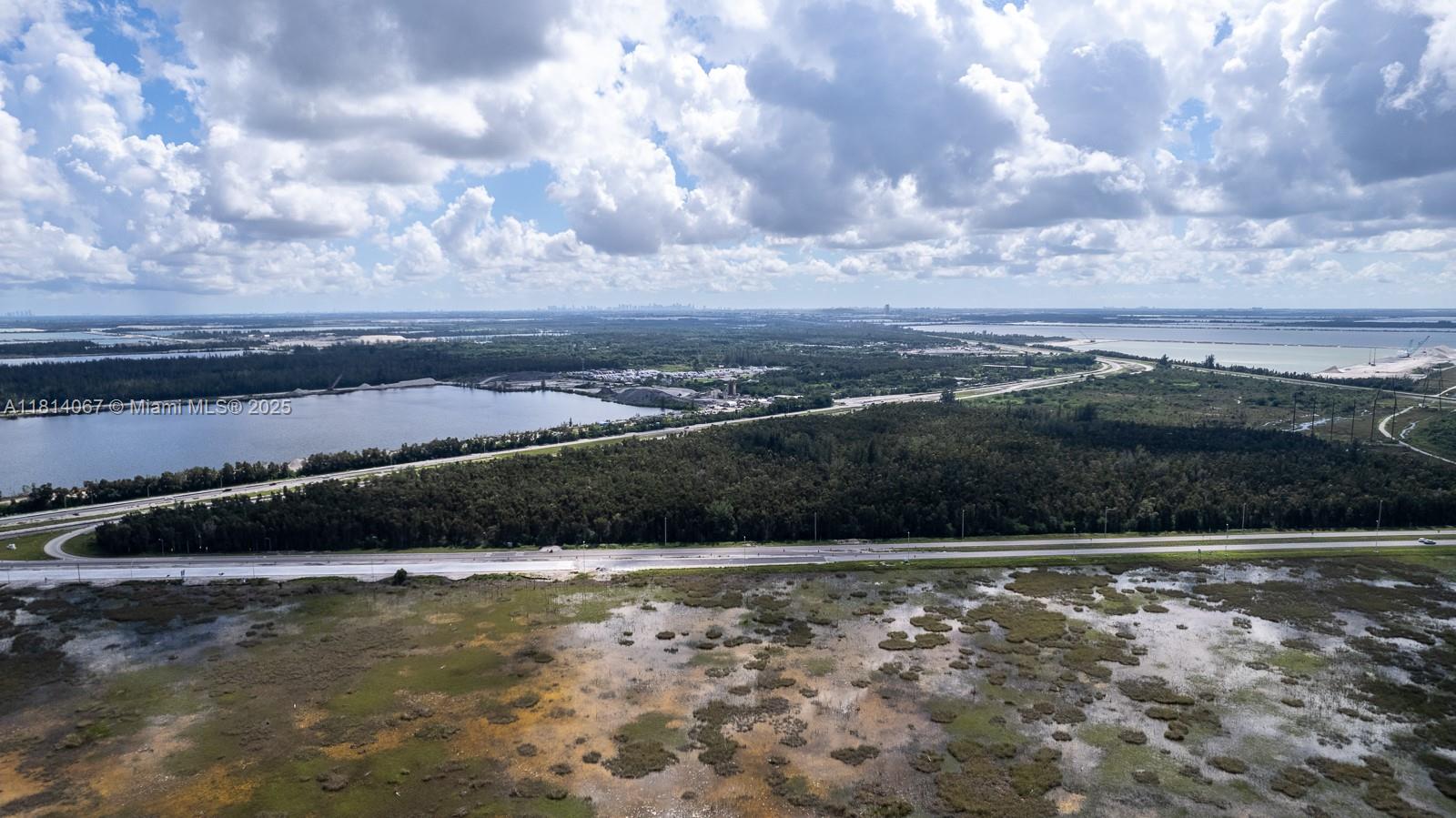 2916 Holiday Beach Dr