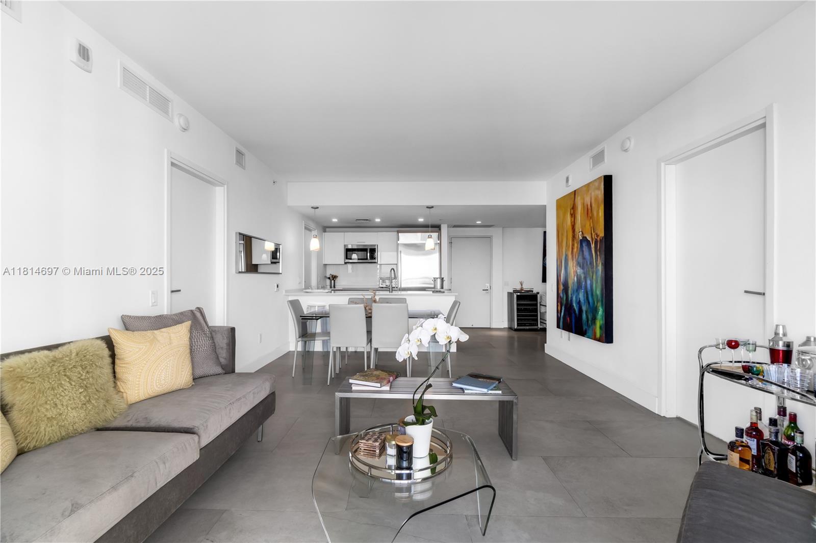 1300 Brickell Bay Dr # 2904