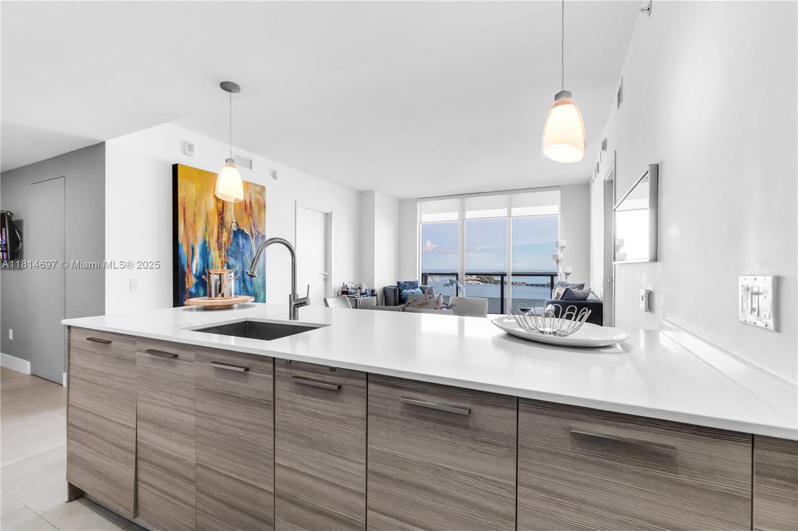 1300 Brickell Bay Dr # 2904