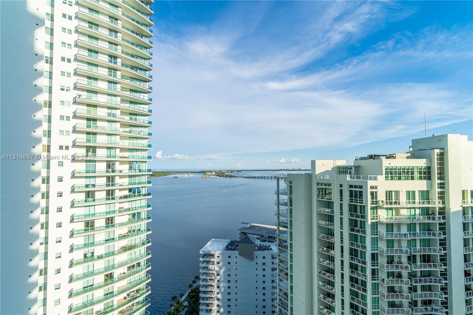 1300 Brickell Bay Dr # 2904