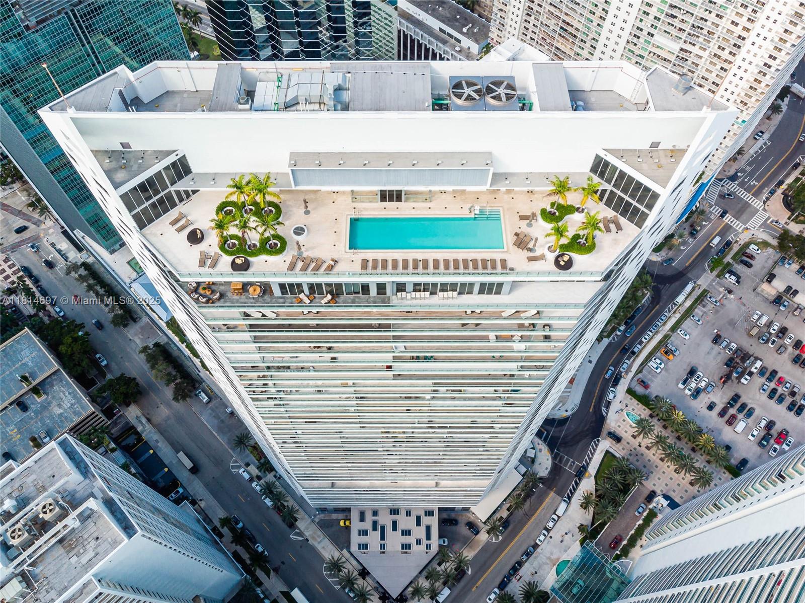 1300 Brickell Bay Dr # 2904