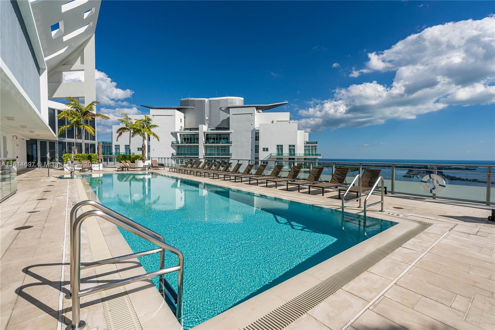 1300 Brickell Bay Dr # 2904