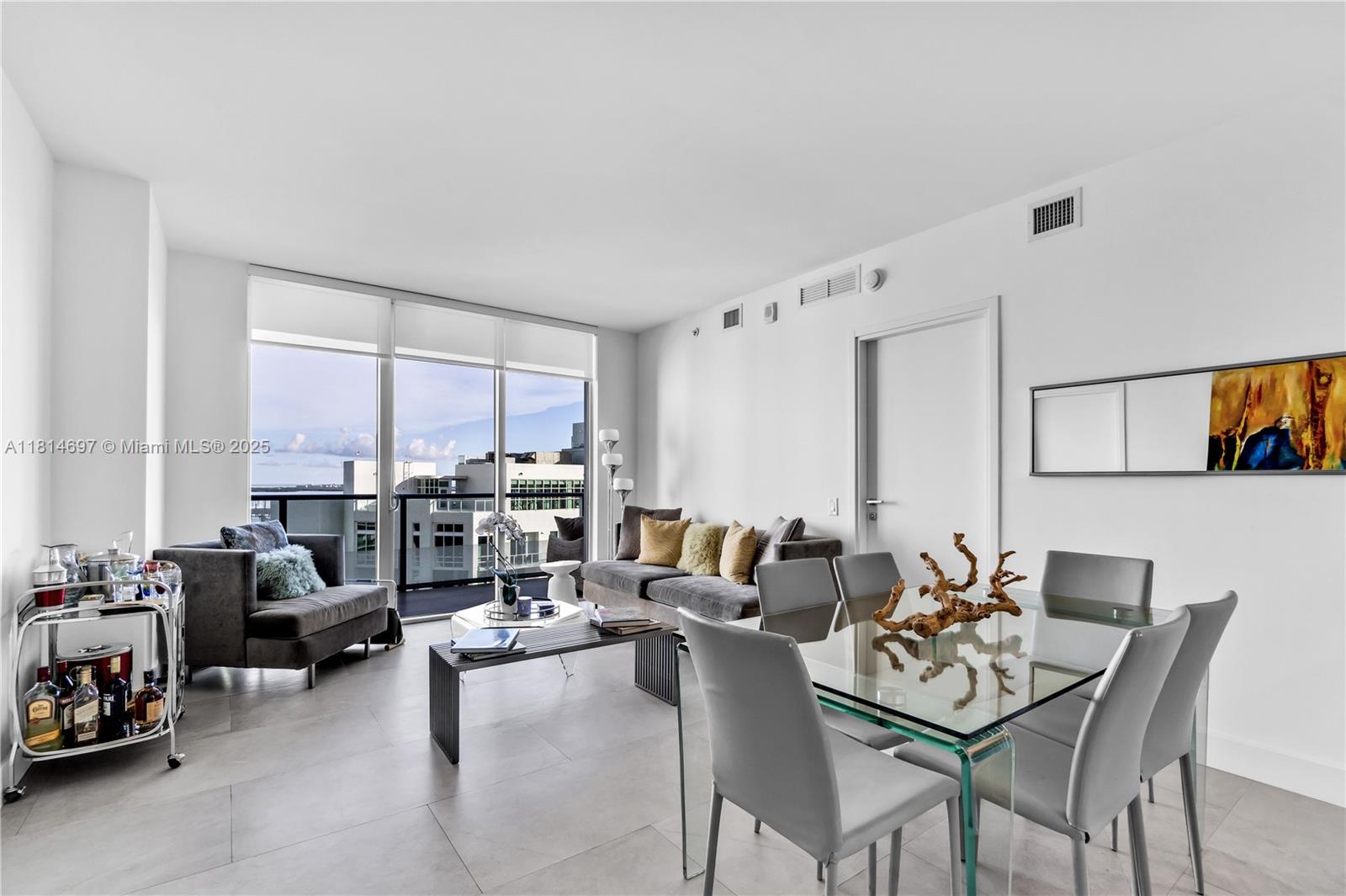 1300 Brickell Bay Dr # 2904