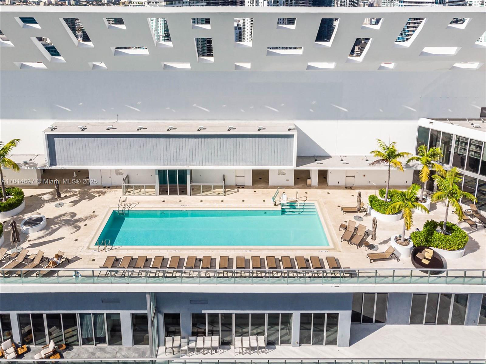 1300 Brickell Bay Dr # 2904