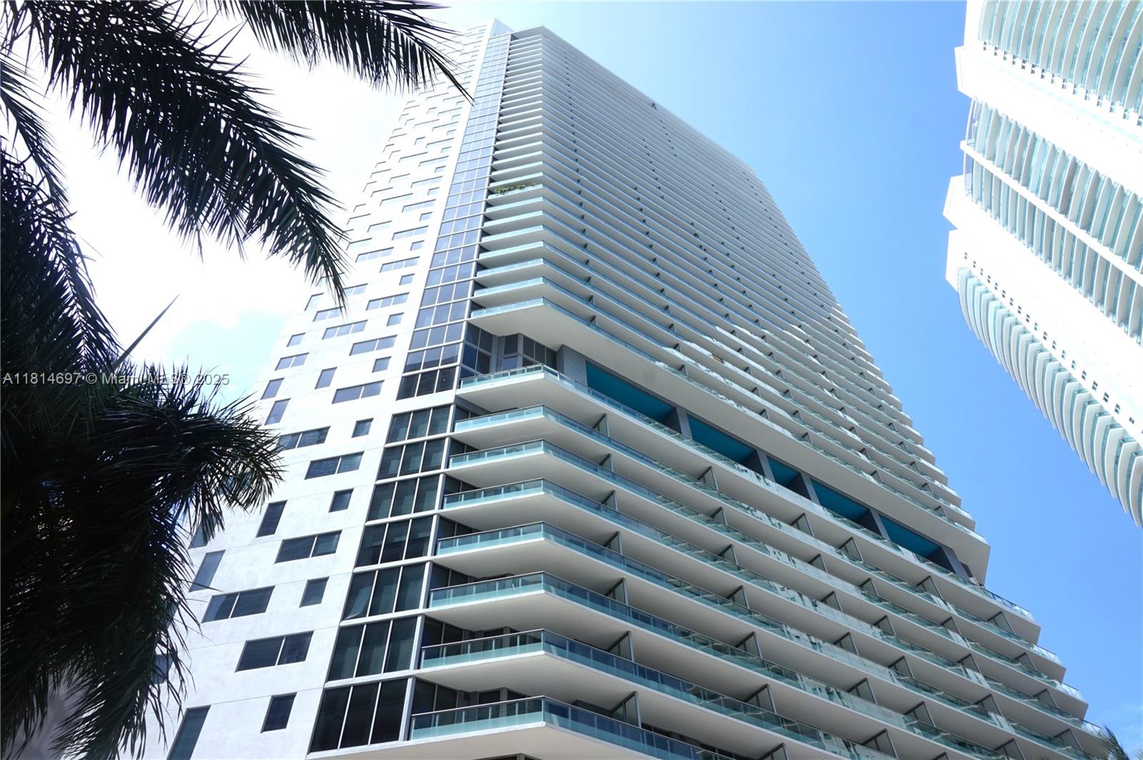 1300 Brickell Bay Dr # 2904