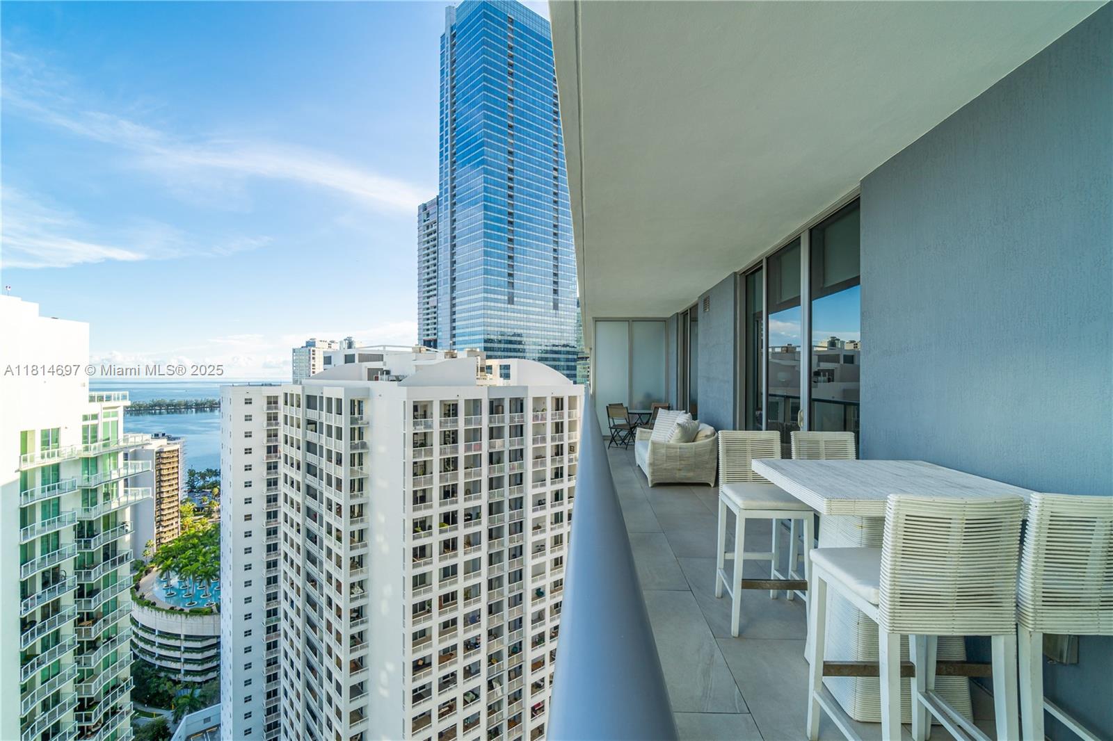 1300 Brickell Bay Dr # 2904
