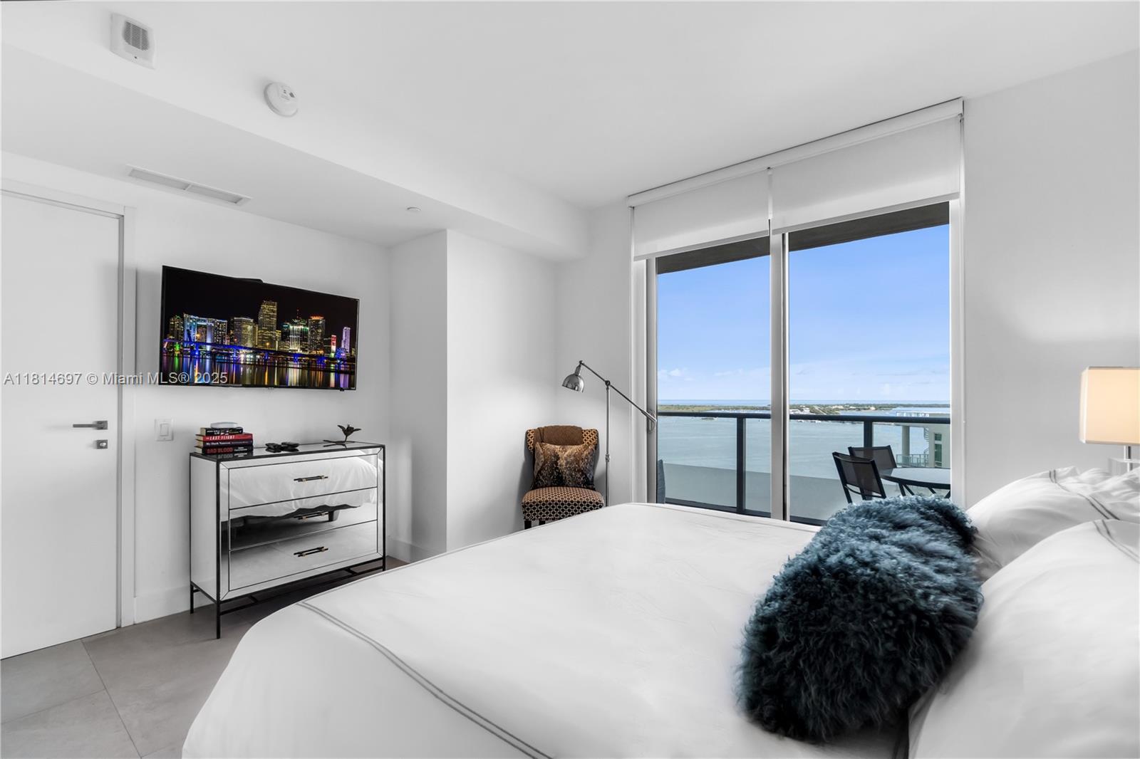 1300 Brickell Bay Dr # 2904