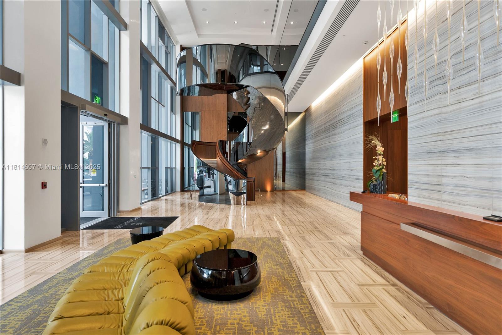 1300 Brickell Bay Dr # 2904