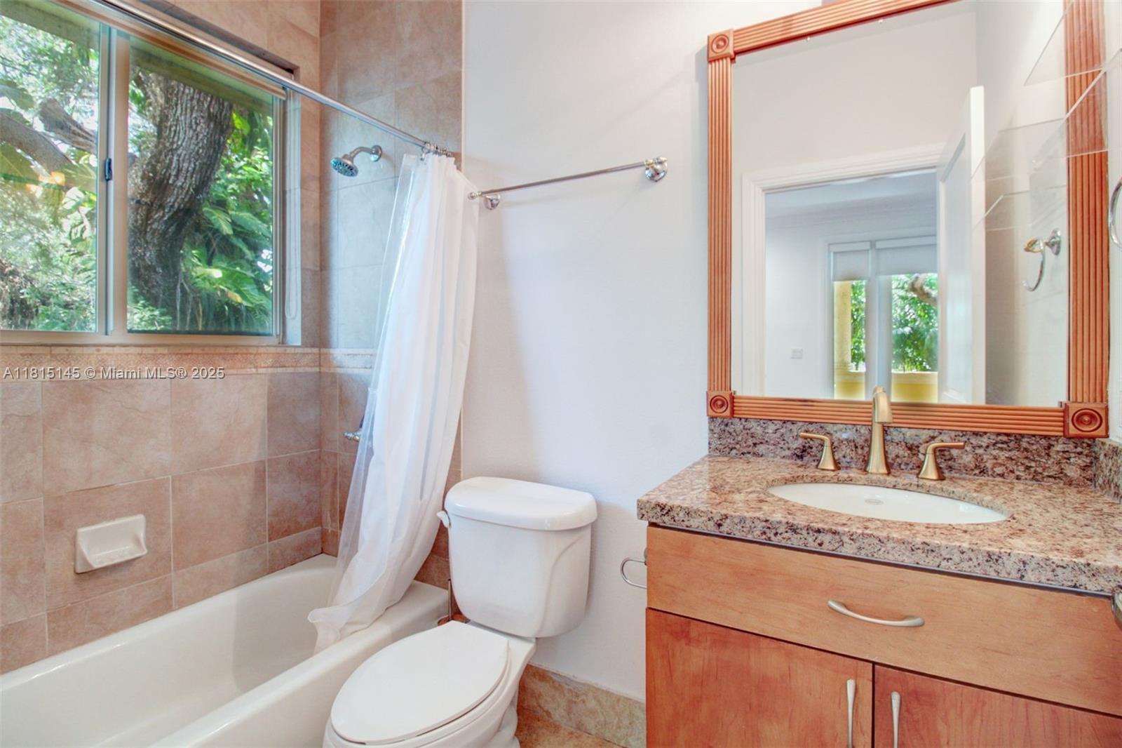 3665 Justison Rd Unit: .