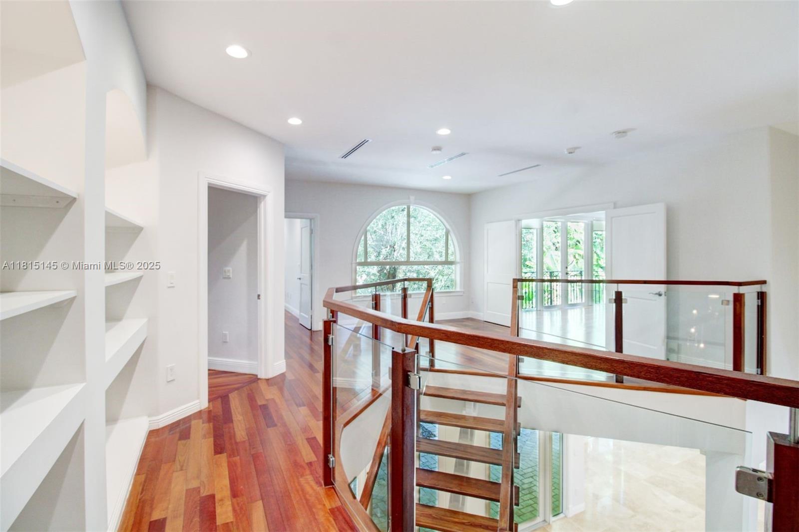 3665 Justison Rd Unit: .