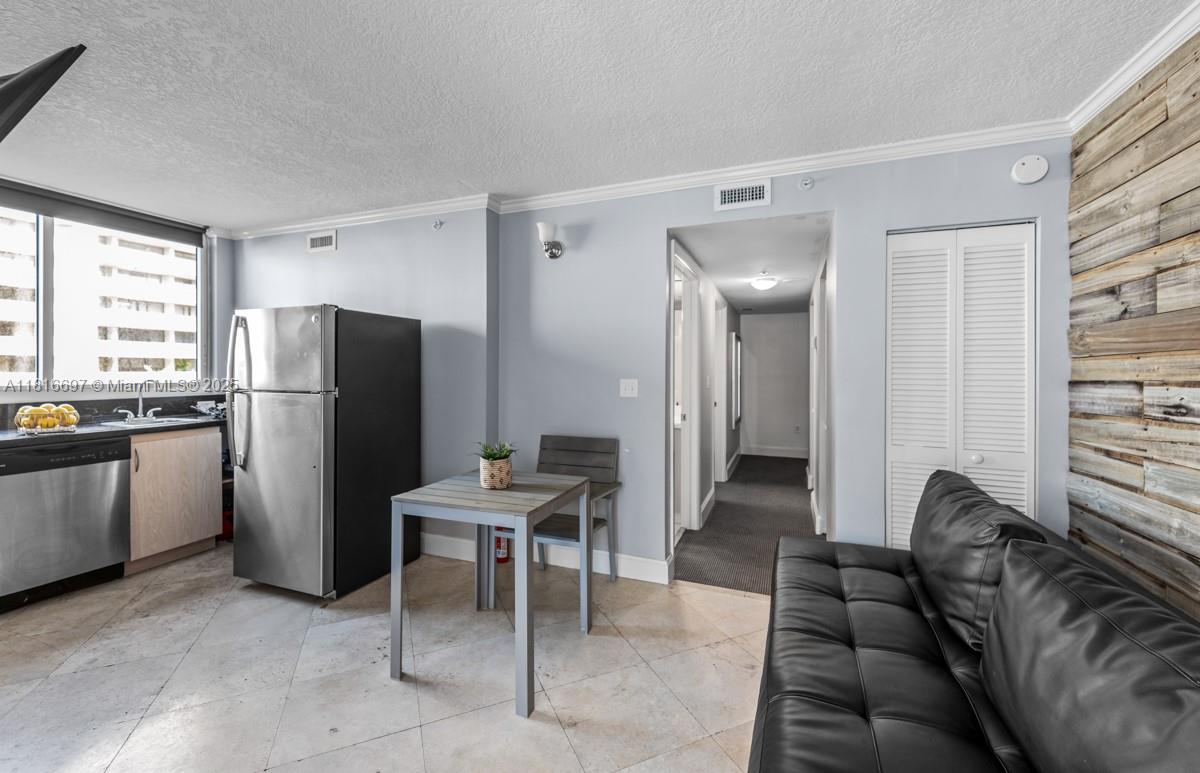 2951 S Bayshore Dr # 917