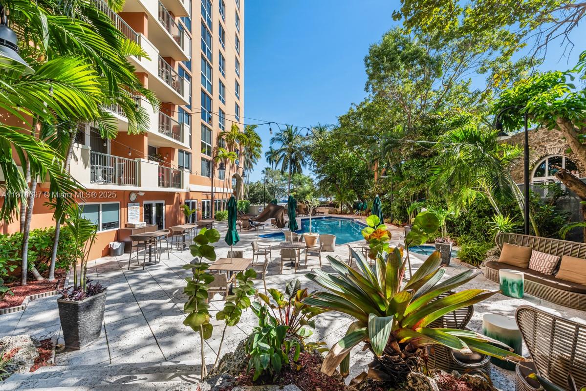 2951 S Bayshore Dr # 917