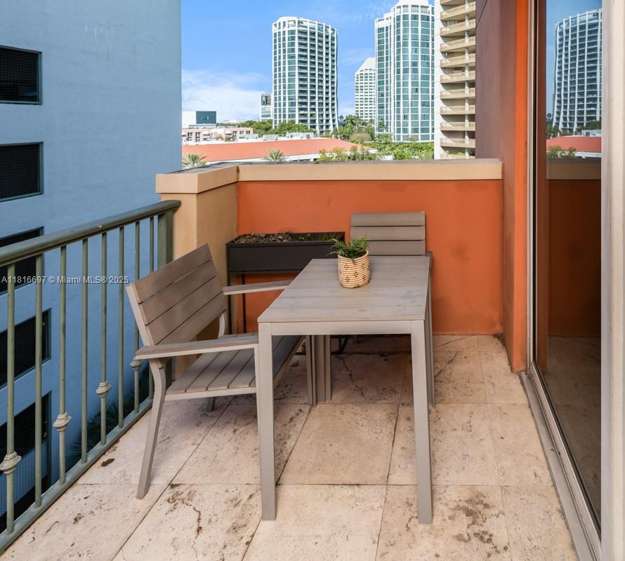 2951 S Bayshore Dr # 917