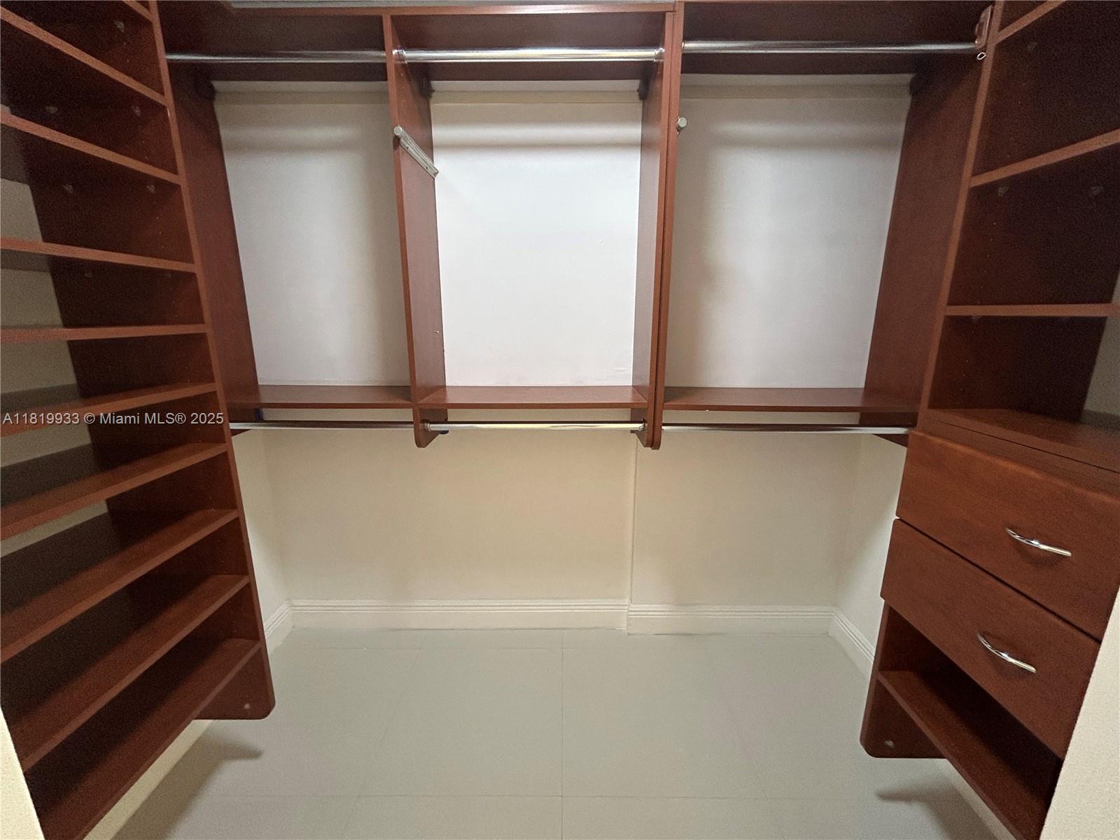 1915 BRICKELL AV # 1106C