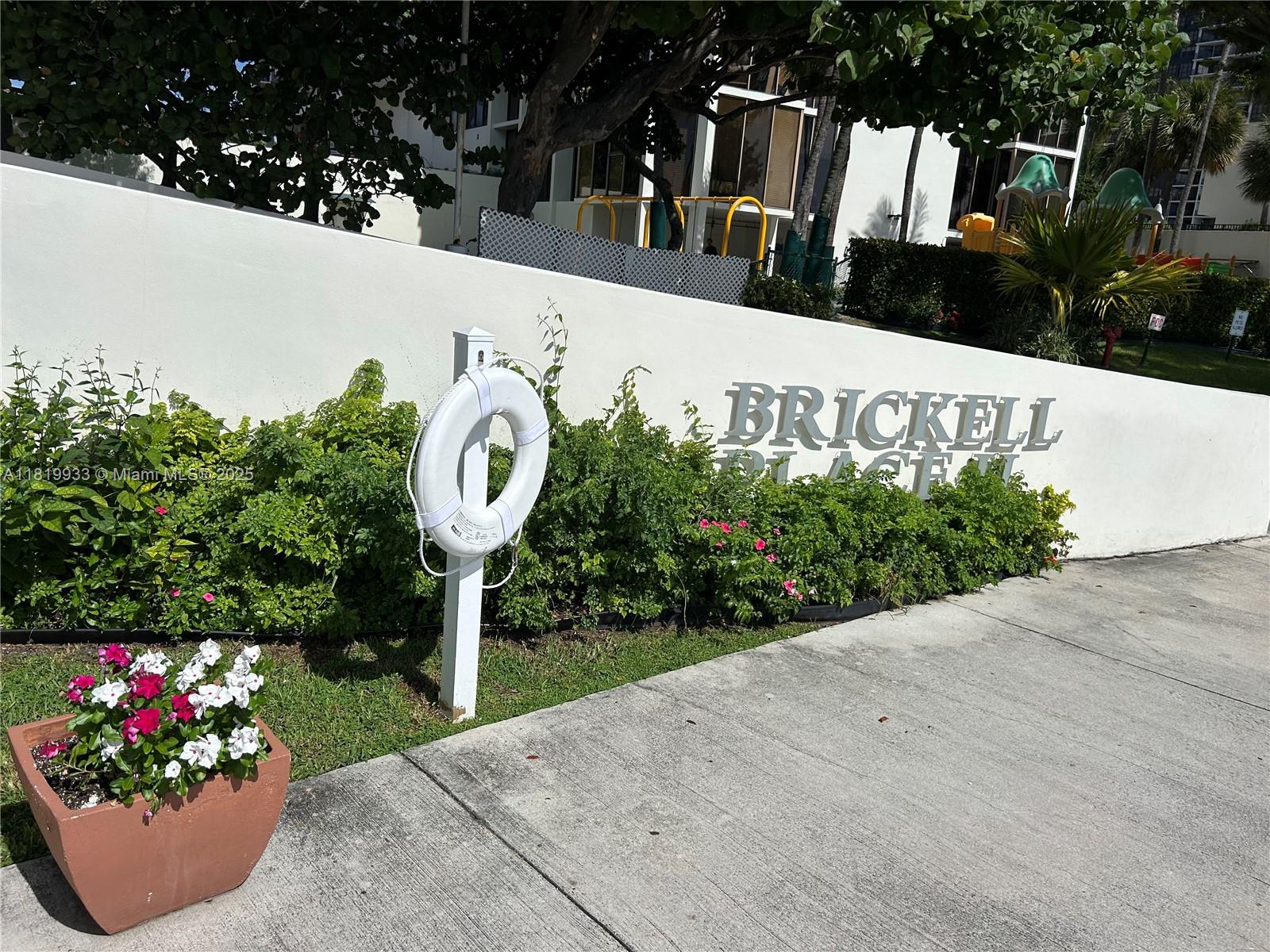 1915 BRICKELL AV # 1106C